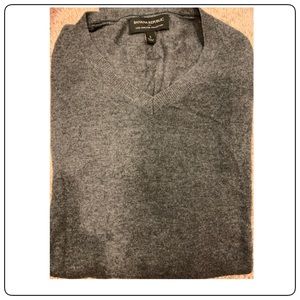 Banana Republic V neck sweater
